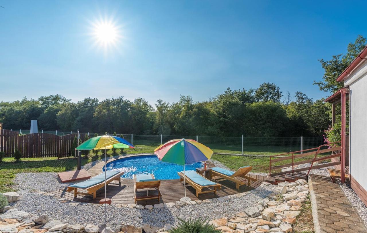 Holiday Park Village Jelovci Kringa Εξωτερικό φωτογραφία