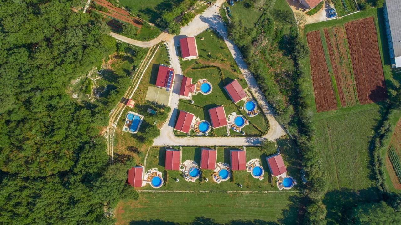 Holiday Park Village Jelovci Kringa Εξωτερικό φωτογραφία